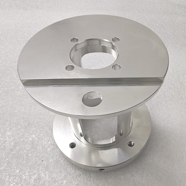 Custom stainless steel precision component manufactured by Maisi Precision.