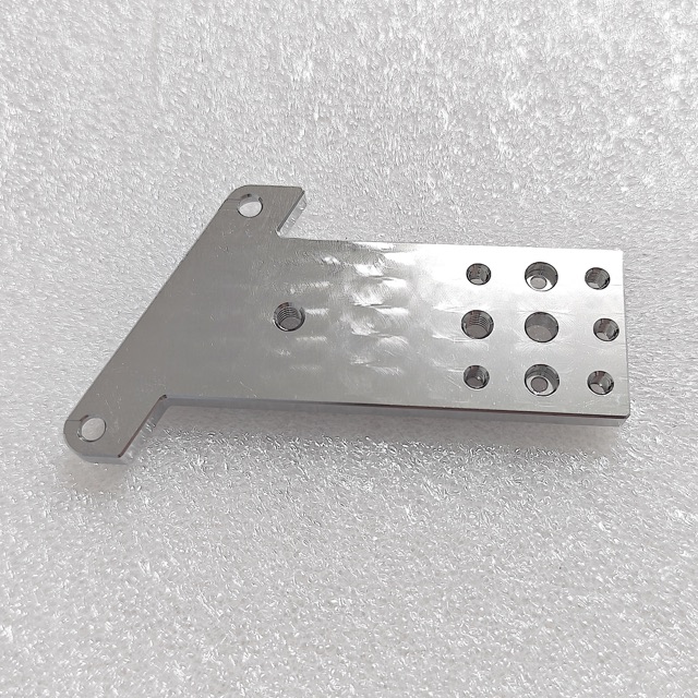 Custom stainless steel precision component manufactured by Maisi Precision.